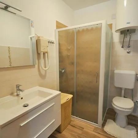 Fuer 5 Personen Ca 45 M In Stancija Vinjeri Novigrad, Adriakueste Kroatien Westkueste Von Istrien Apartment *