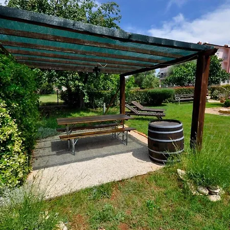 Apartment Fuer 5 Personen Ca 45 M In Stancija Vinjeri Novigrad, Adriakueste Kroatien Westkueste Von Istrien *